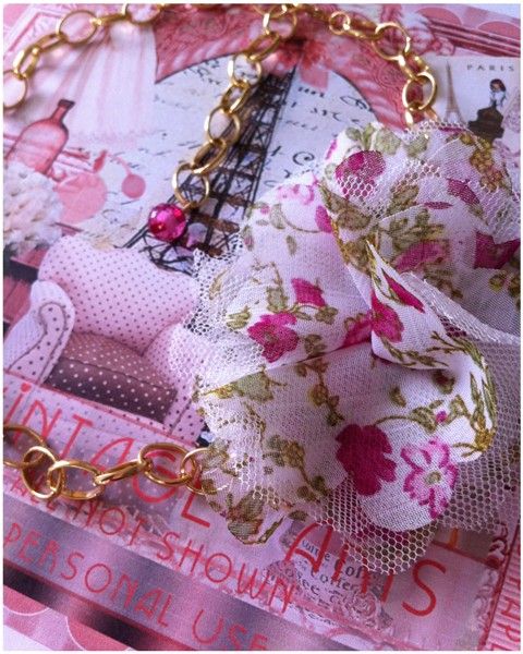 Colar Dona Florinda Pink